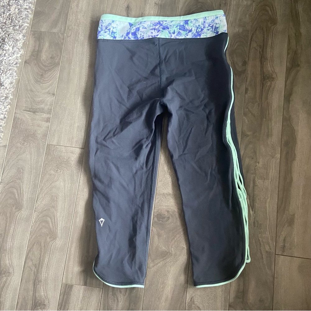 Ivivva by Lululemon Dark Grey Crop Leggings